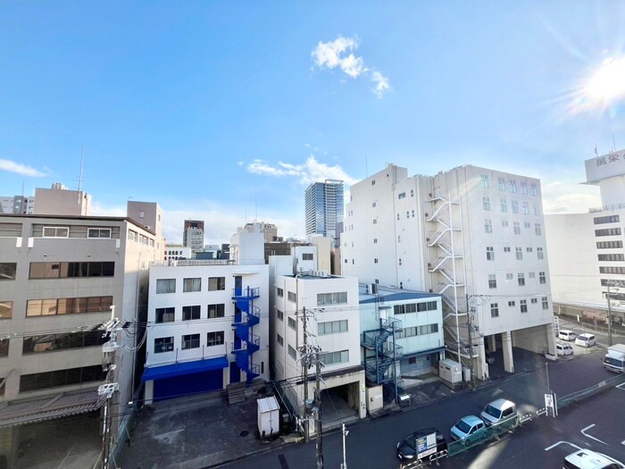 物件内観写真22　(室内からの展望)