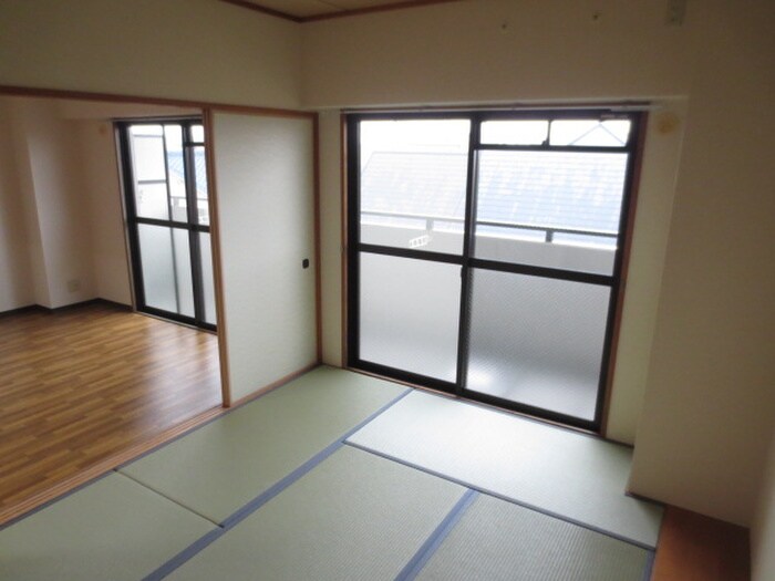 物件内観写真9　(居室)