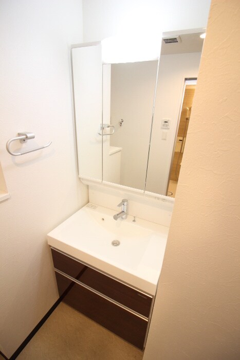 物件内観写真9　(洗面)