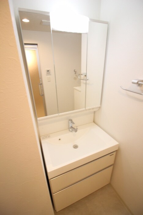 物件内観写真9　(洗面)