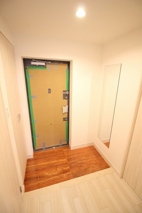 物件内観写真17　(玄関)