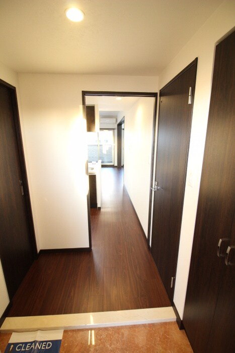 物件内観写真17　(廊下)