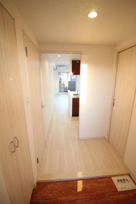 物件内観写真17　(廊下)