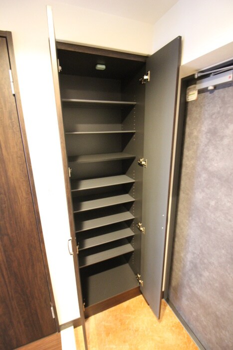 物件内観写真18　(靴箱)