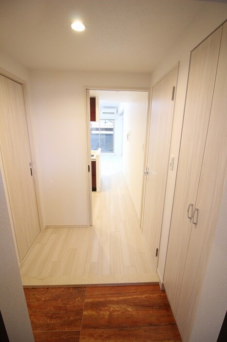 物件内観写真18　(廊下)