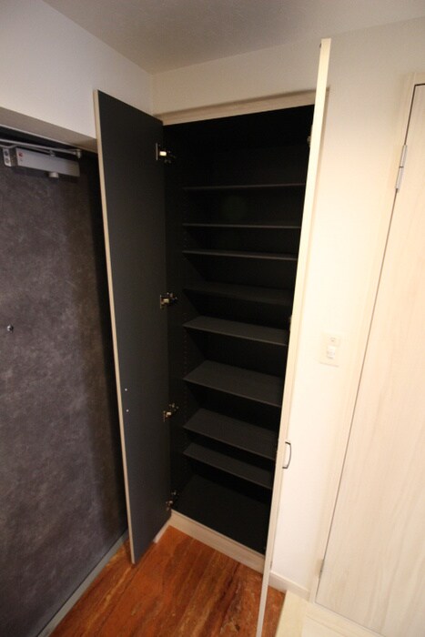 物件内観写真18　(靴箱)