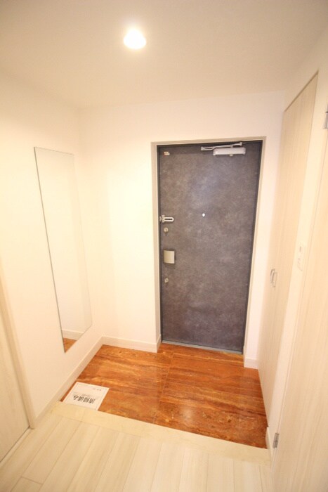 物件内観写真19　(玄関)