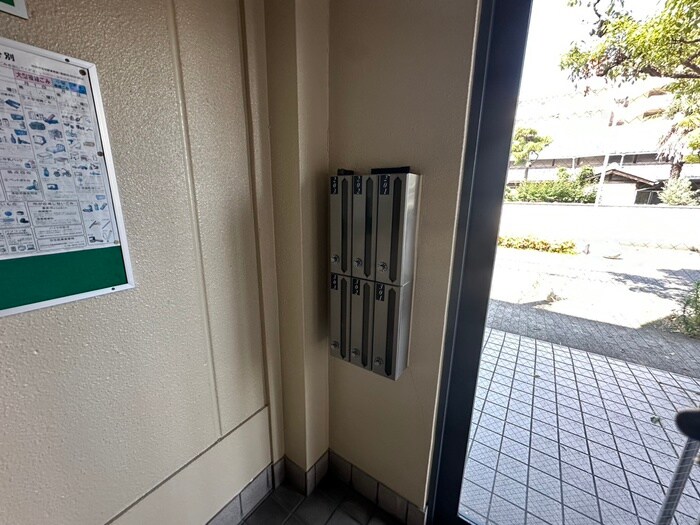 物件外観写真6　(建物設備)