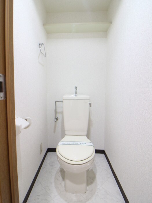 物件内観写真12　(トイレ)