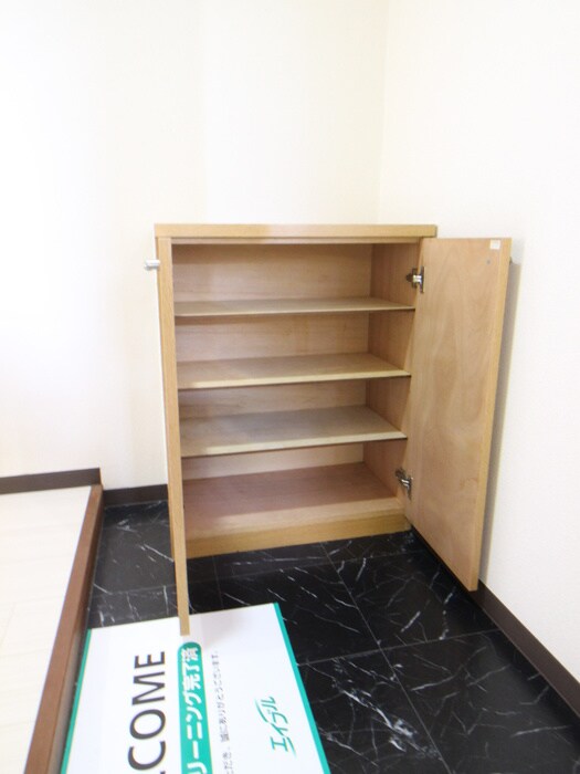 物件内観写真17　(靴箱)