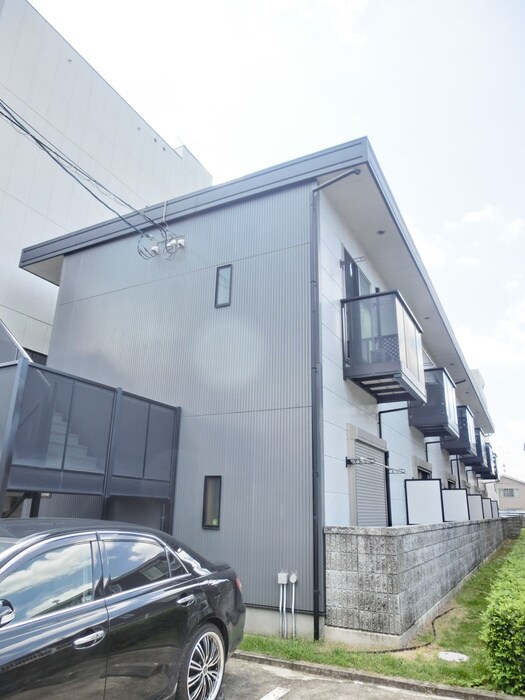 テンダー西浦の物件外観写真