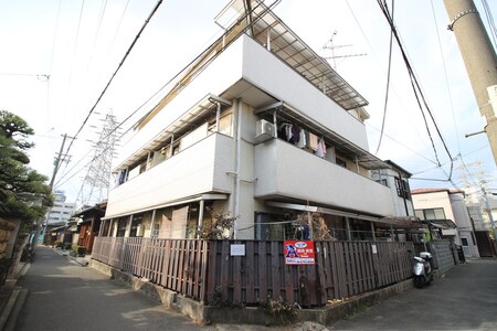 出戸マンション外観写真