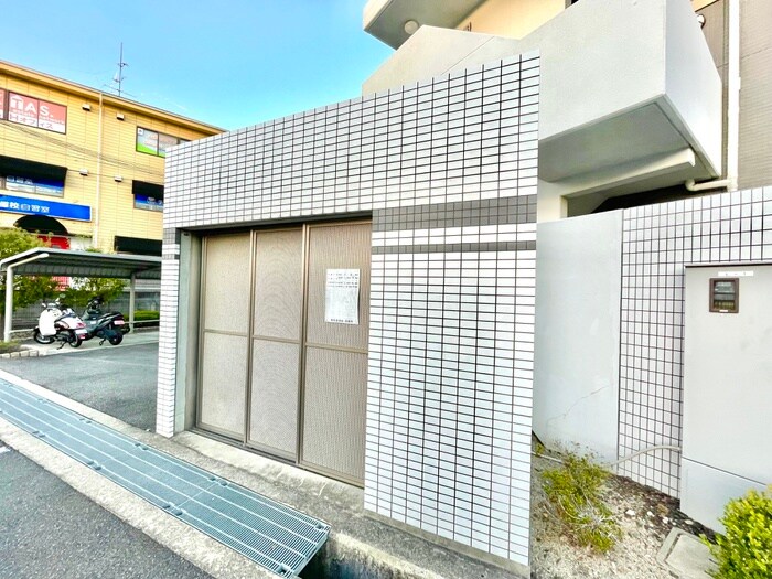 物件外観写真6　(建物設備)