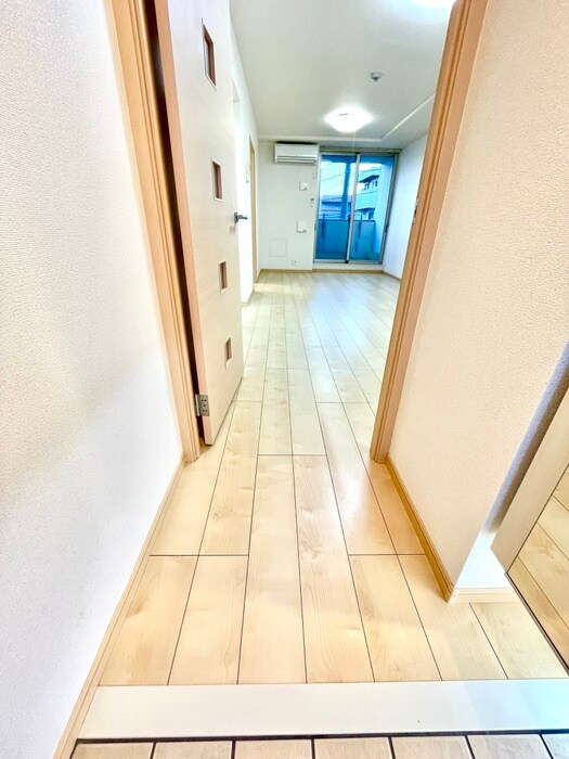 物件内観写真22　(廊下)