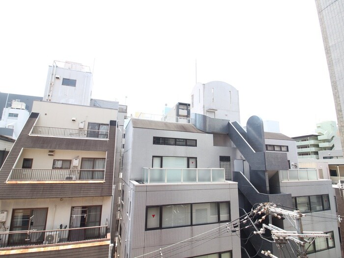 物件内観写真17　(室内からの展望)