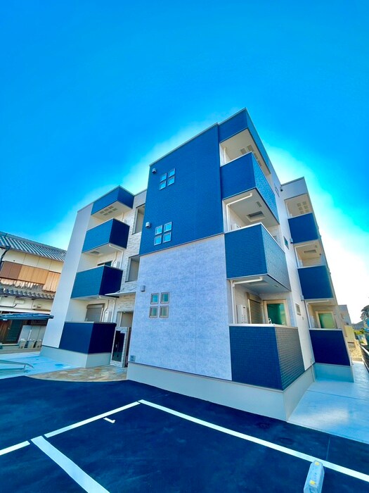 物件外観写真1　(外観写真)