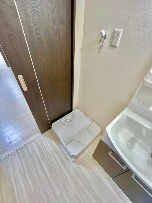 物件内観写真15　(洗濯機置場)