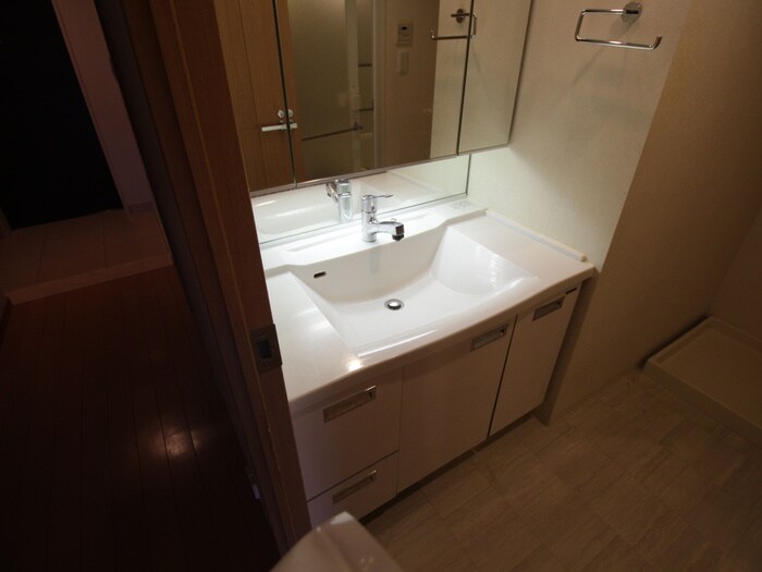 物件内観写真11　(洗面)