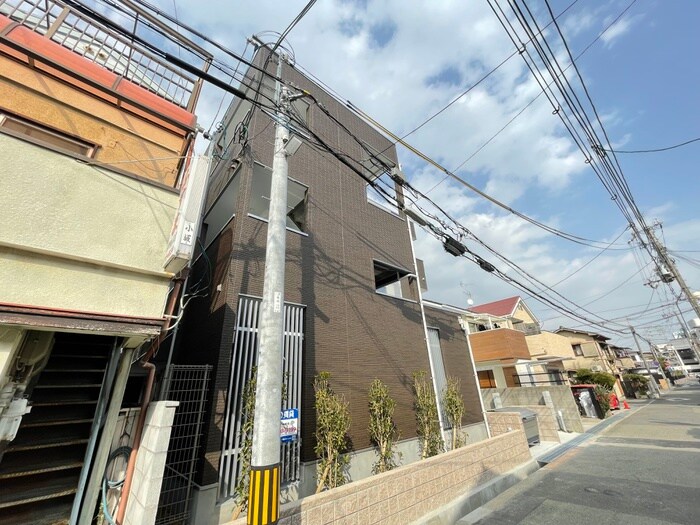 物件外観写真2　(外観写真)