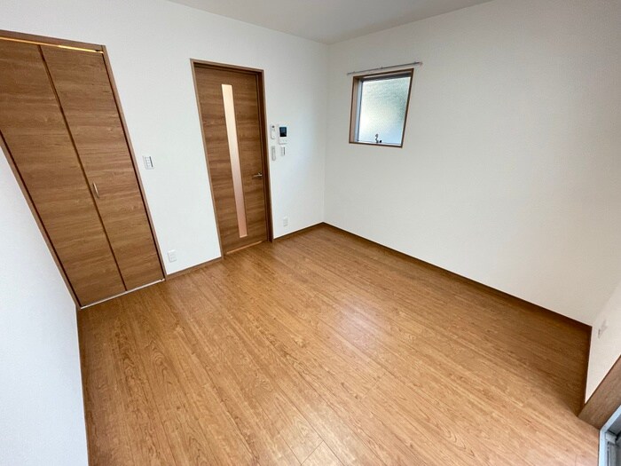 物件内観写真8　(居室)