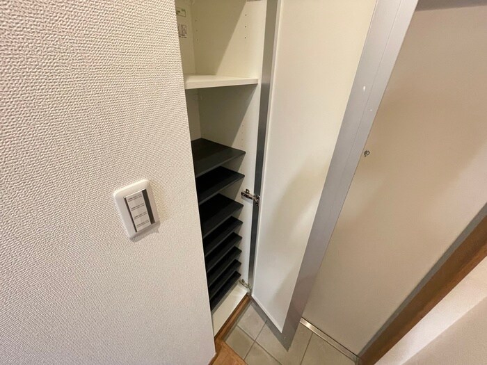 物件内観写真20　(靴箱)