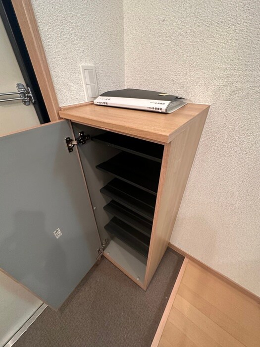 物件内観写真8　(靴箱)