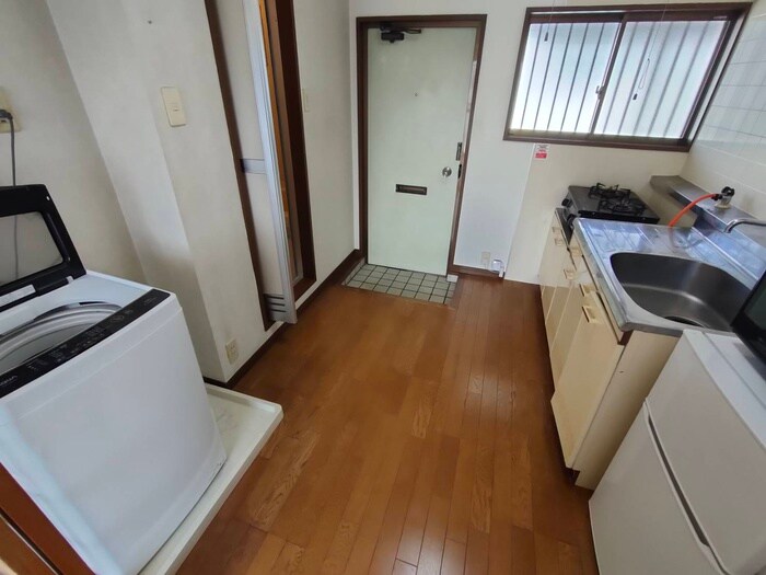 物件内観写真13　(廊下)