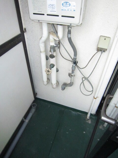 物件内観写真13　(洗濯機置場)