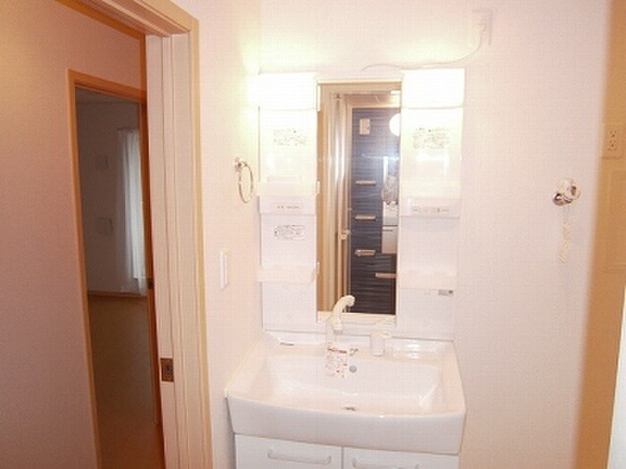 物件内観写真12　(洗面)