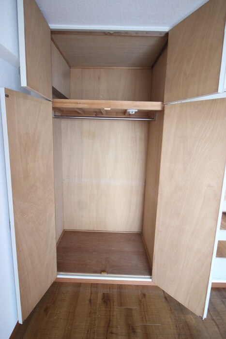 物件内観写真11　(居室)