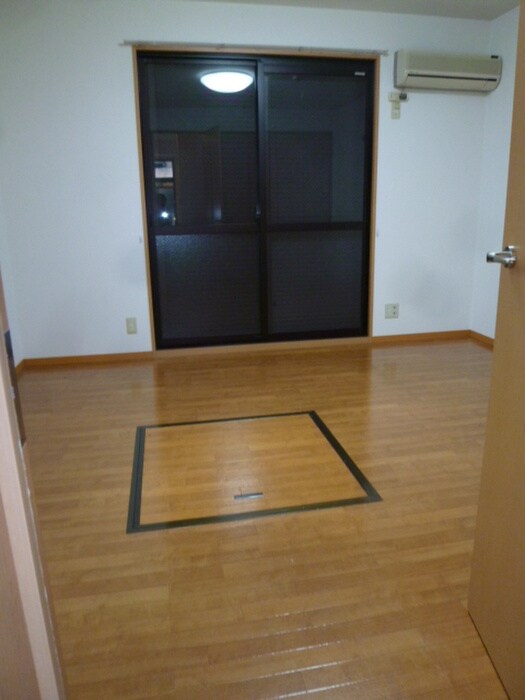 物件内観写真16　(居室)