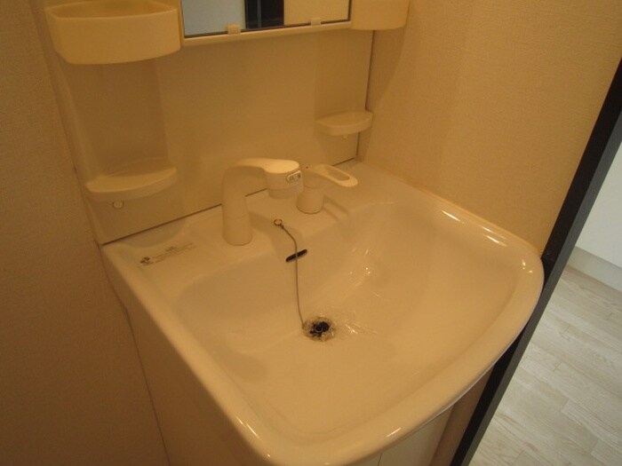 物件内観写真8　(洗面)