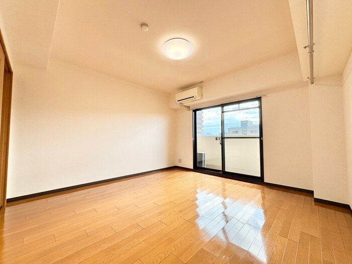 物件内観写真9　(居室)