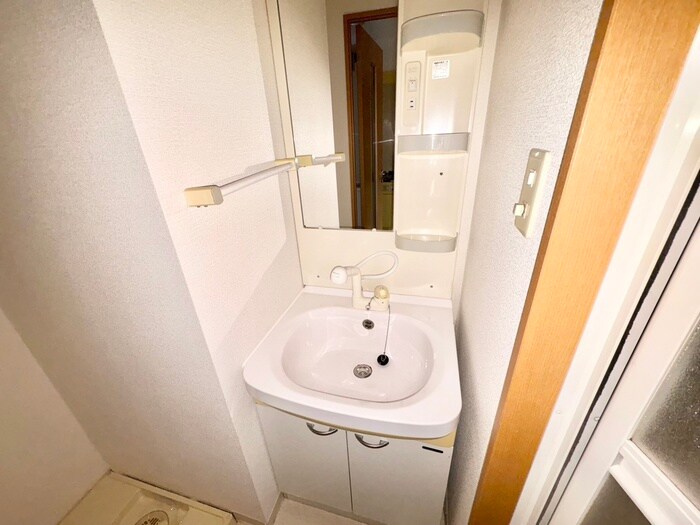 物件内観写真13　(洗面)