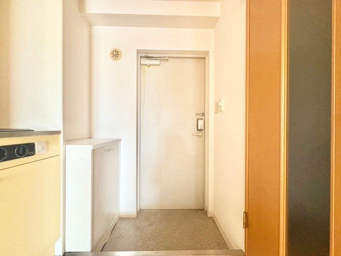 物件内観写真17　(玄関)