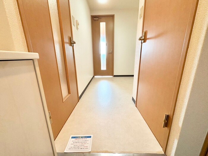 物件内観写真18　(廊下)