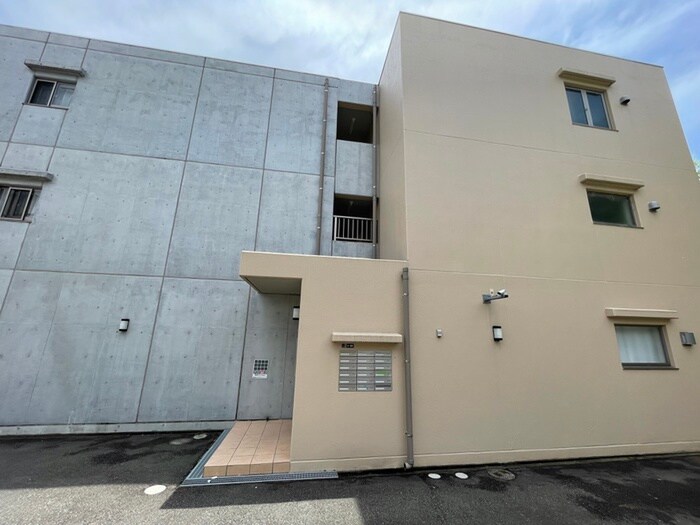 物件外観写真6　(外観写真)