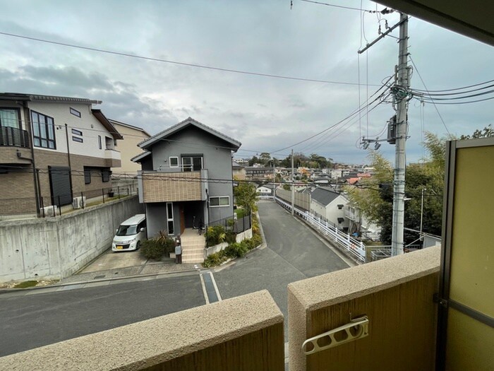 物件内観写真16　(室内からの展望)