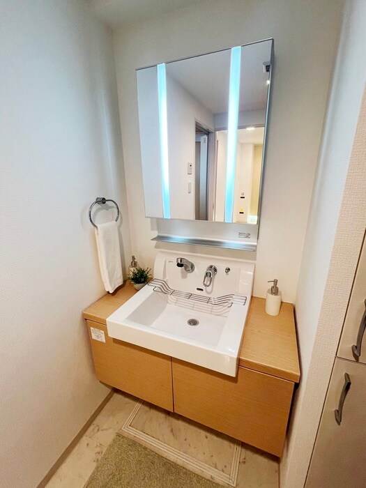 物件内観写真13　(洗面)