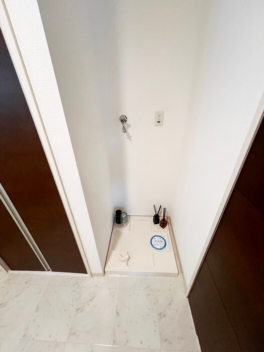 物件内観写真21　(洗濯機置場)