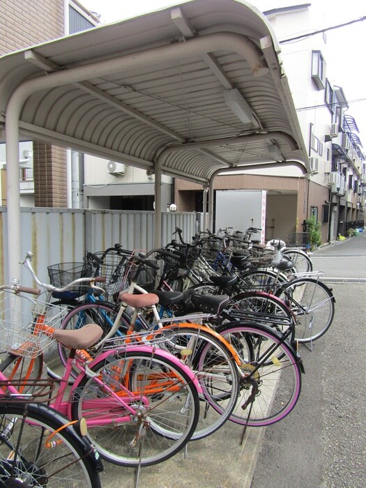 物件外観写真3　(駐輪場)