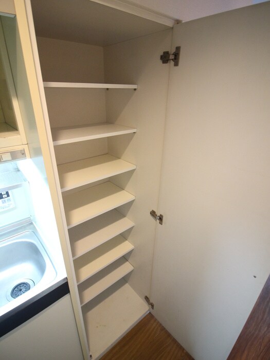 物件内観写真17　(収納)