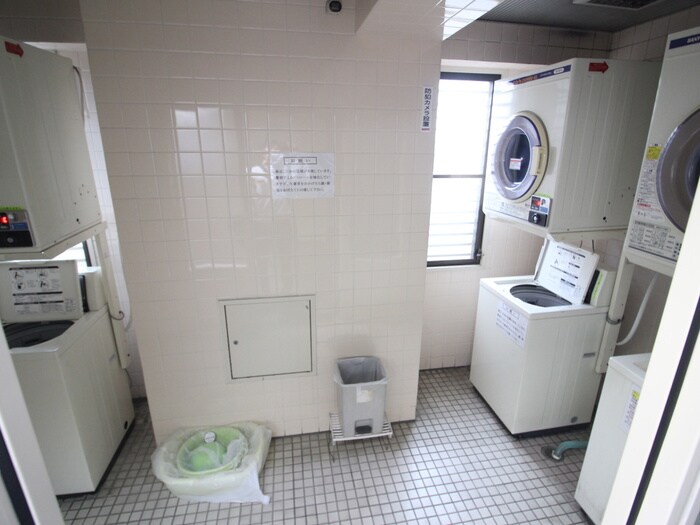物件内観写真22　(洗濯機置場)