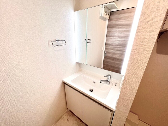 物件内観写真11　(洗面)