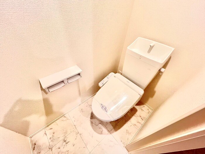 物件内観写真15　(トイレ)