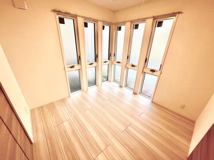 物件内観写真18　(居室)