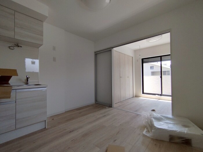 物件内観写真8　(居室)