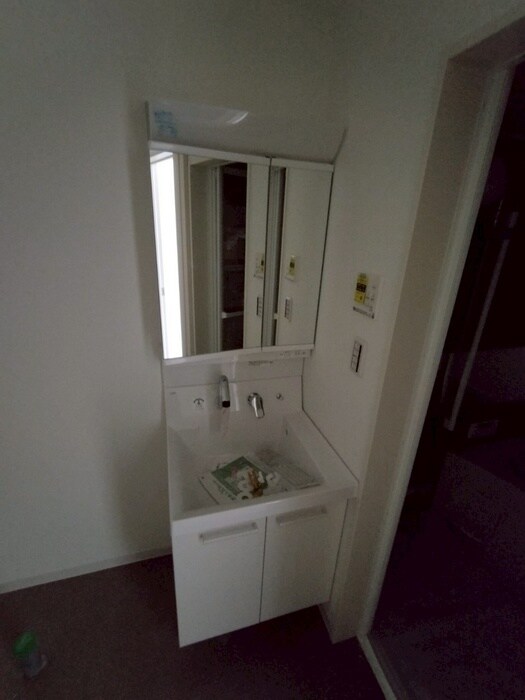 物件内観写真12　(洗面)