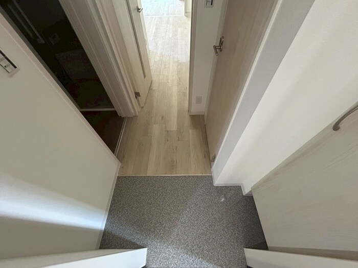 物件内観写真14　(玄関)