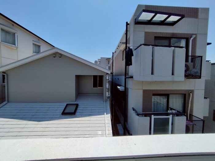 物件内観写真15　(室内からの展望)